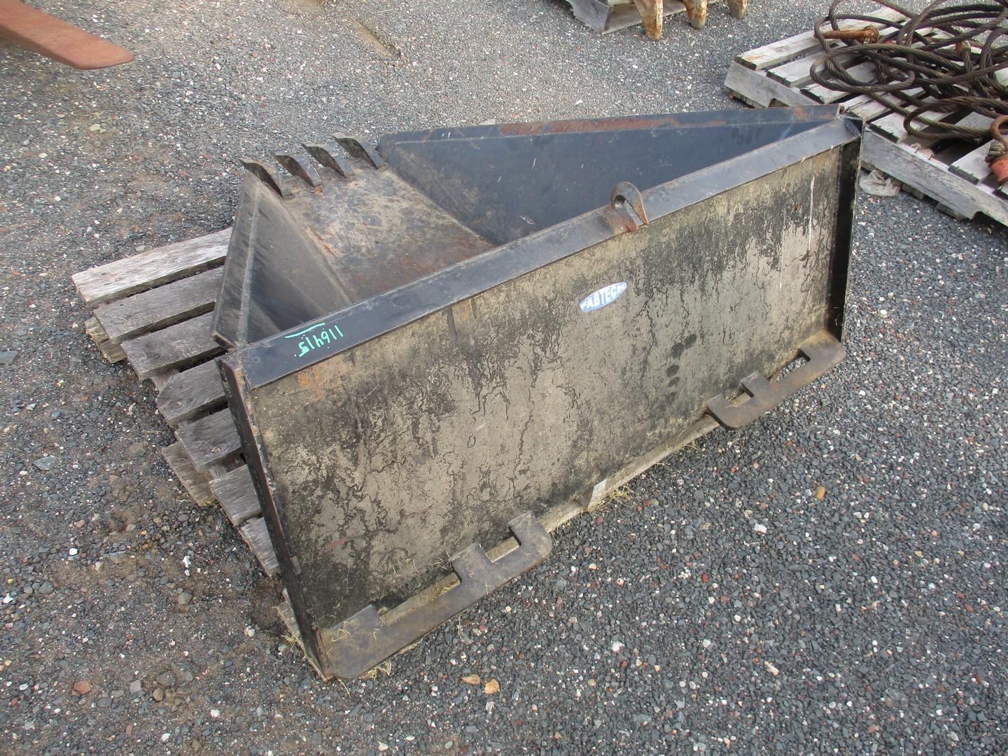 Fabtech Stump Bucket With Teeth