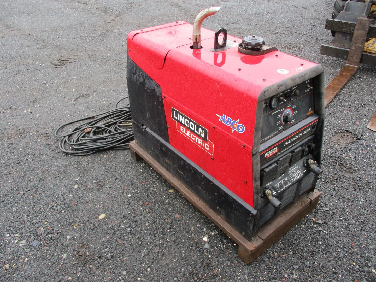 Lincoln Ranger 250 Welder/Generator