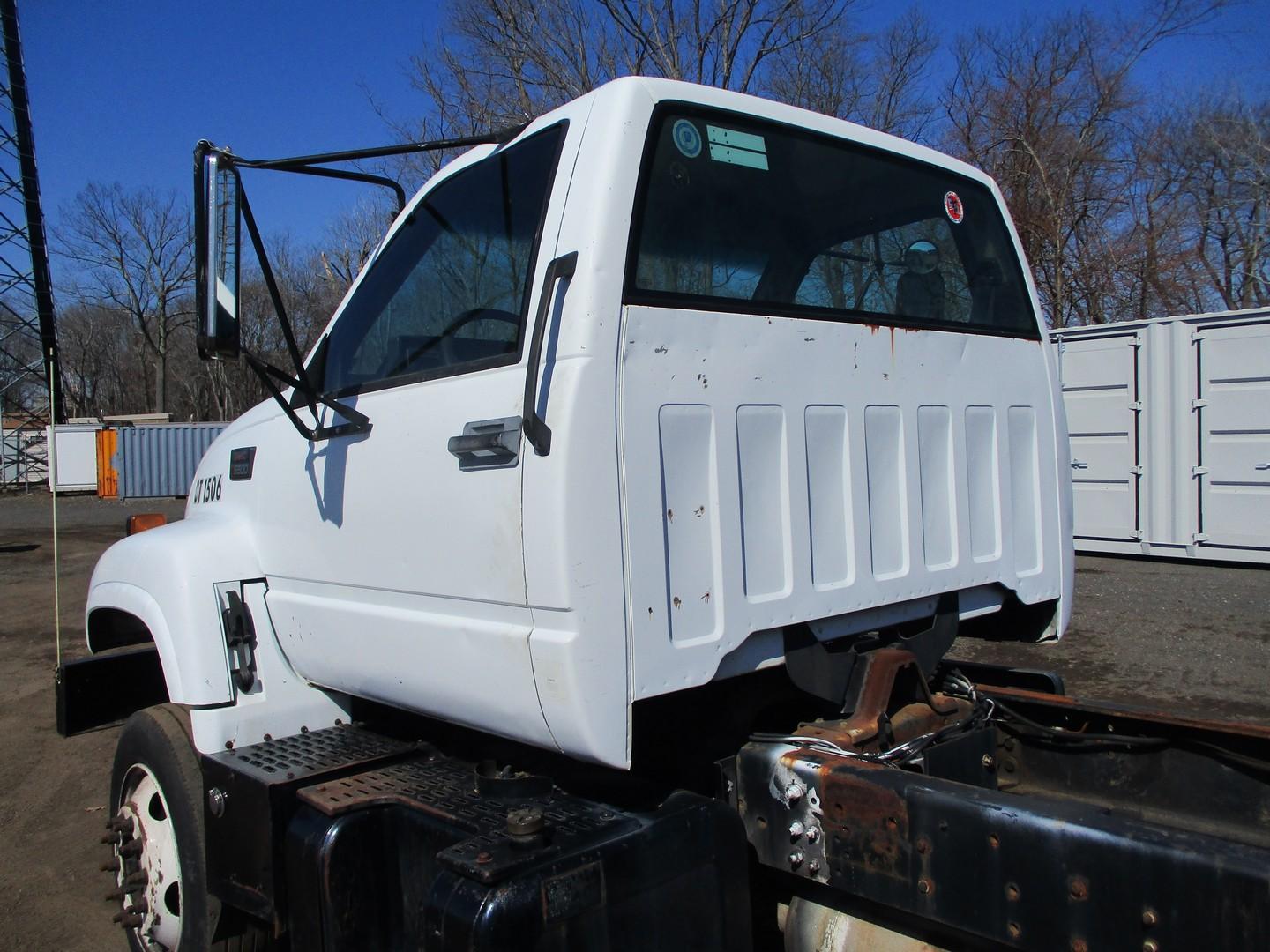 1999 GMC C6500 S/A Cab and Chassis