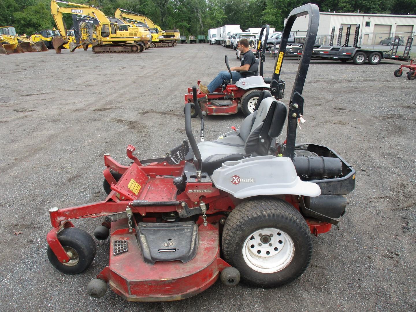 Exmark S-Series Zero Turn Mower