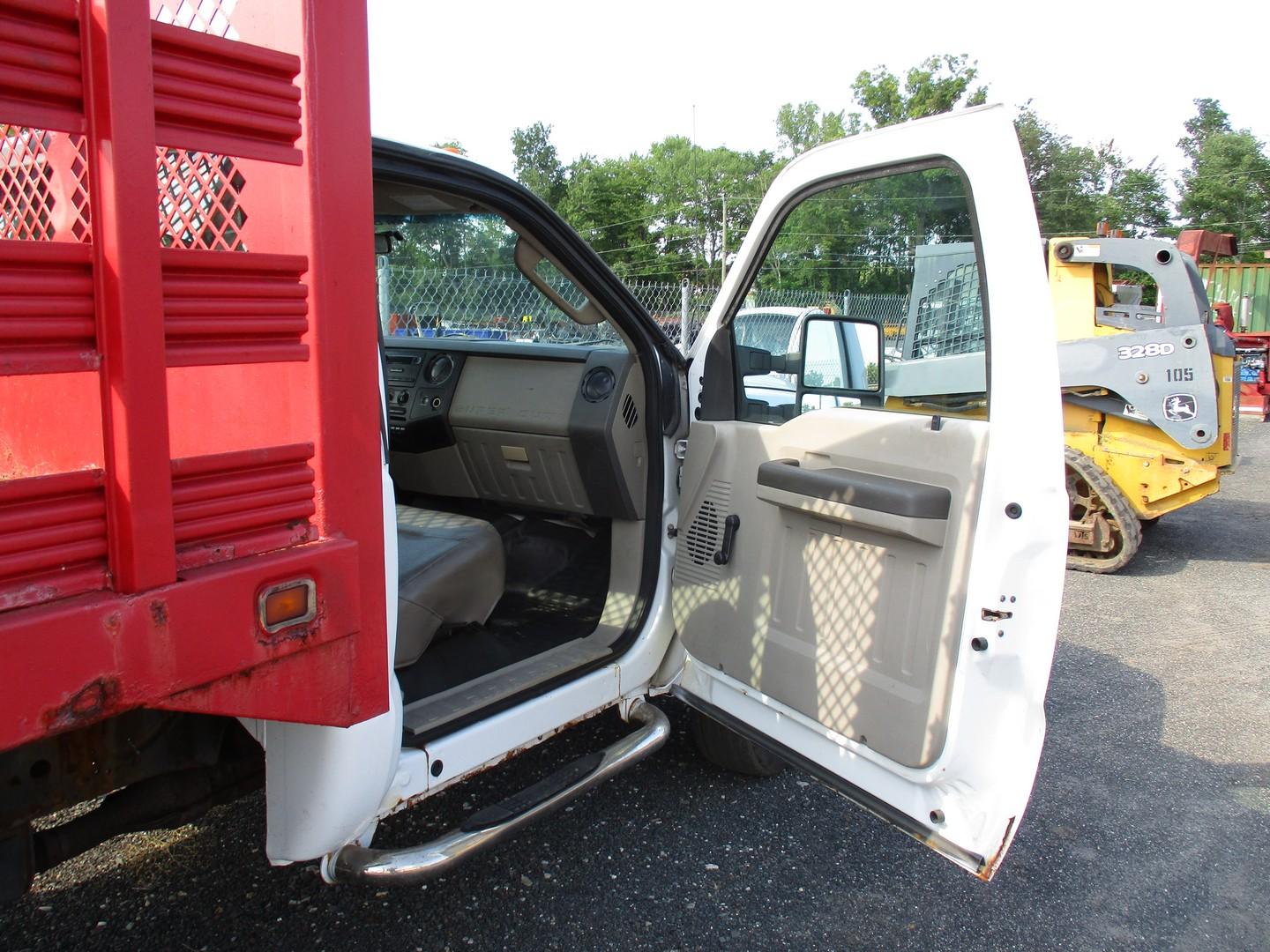 2008 Ford F-350 XL Flatbed Dump Truck