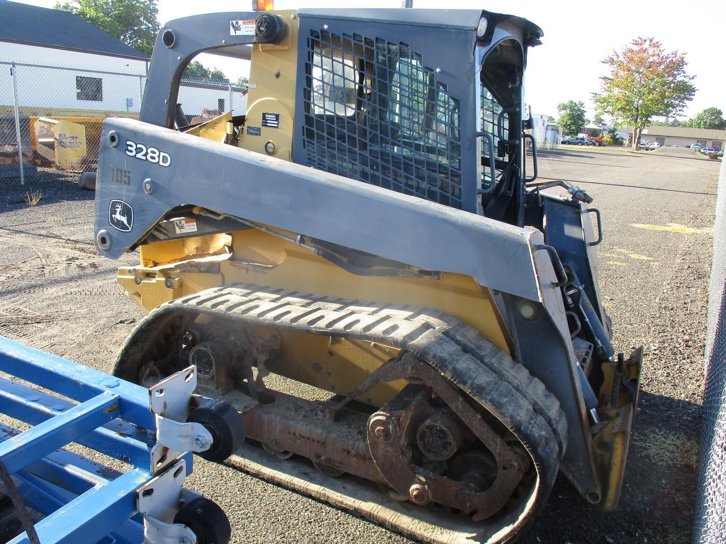 2010 John Deere 328D Track Skid Steer