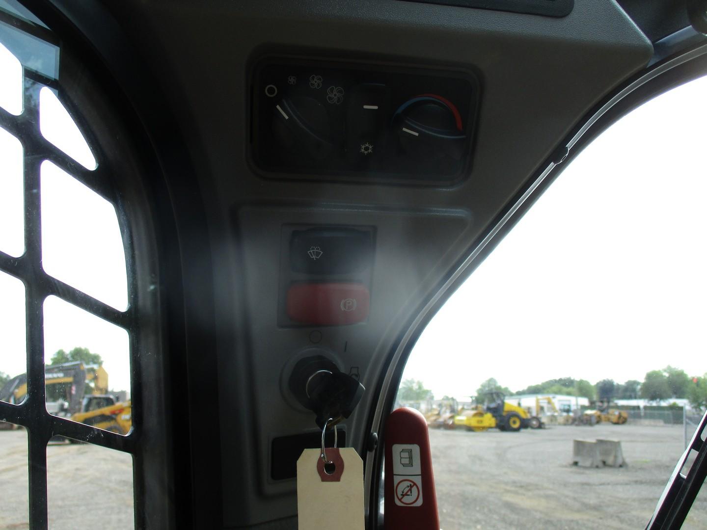 2020 Caterpillar 262D3 Skid Steer