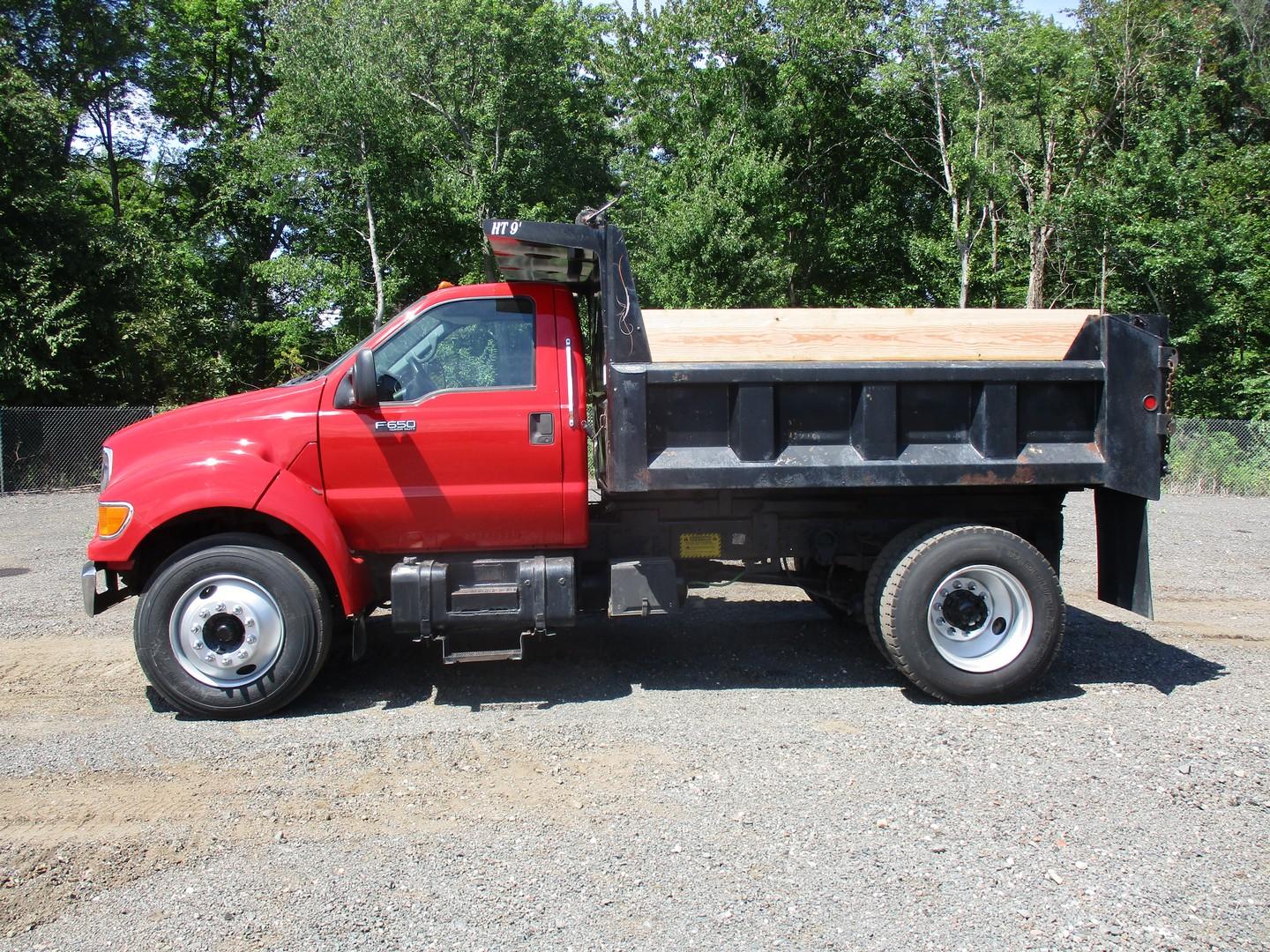 2003 Ford F-650 XLT S/A Dump Truck