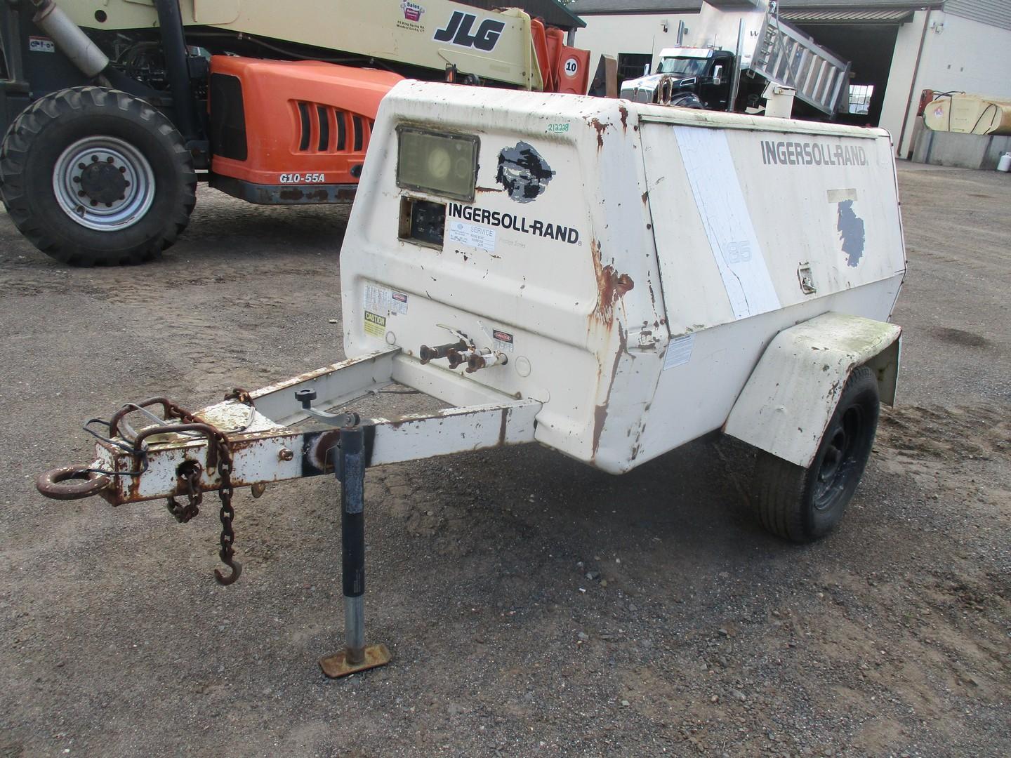 Ingersoll Rand 185 Tow Behind Air Compressor