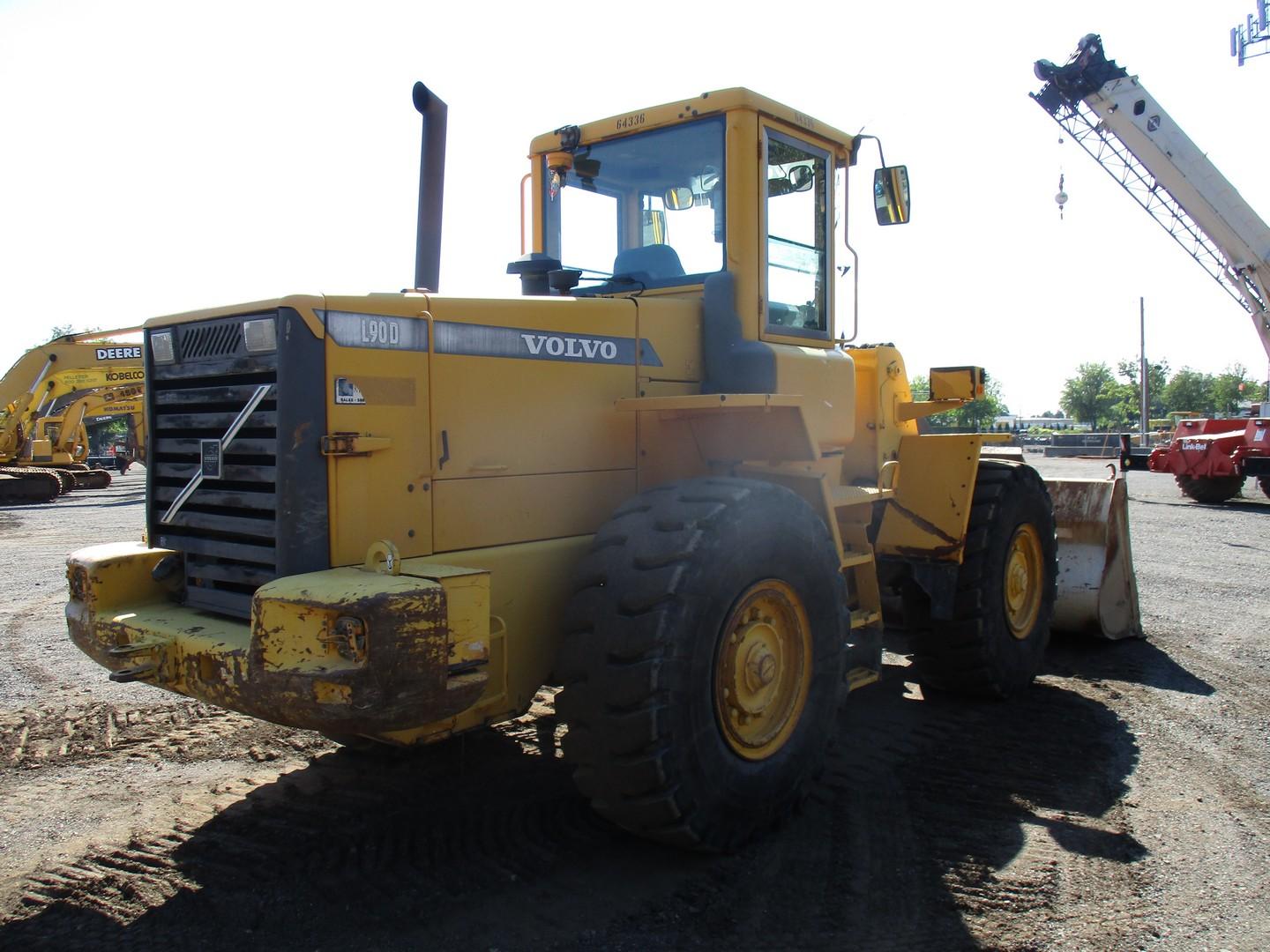 2001 Volvo L90D Rubber Tire Wheel Loader