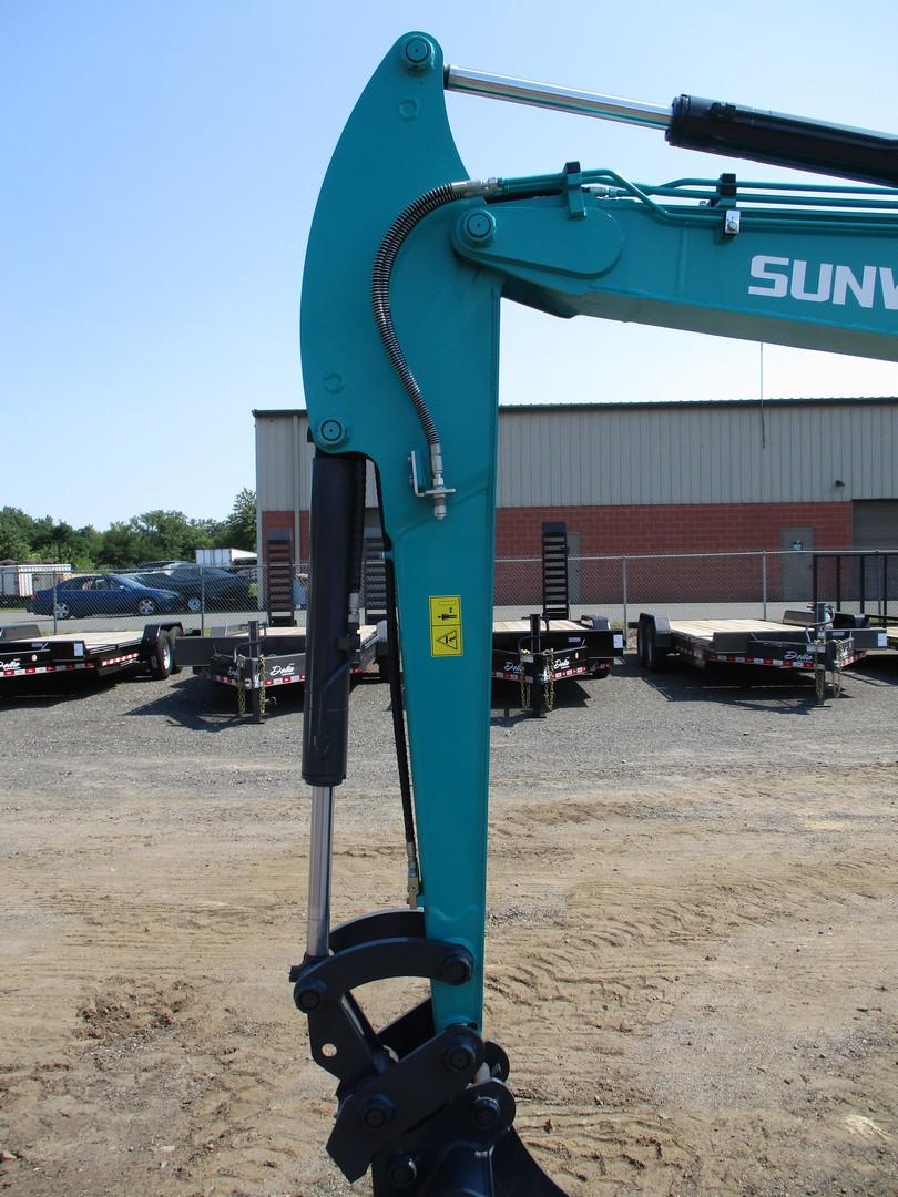 2022 Sunward SWE35UF Mini Excavator