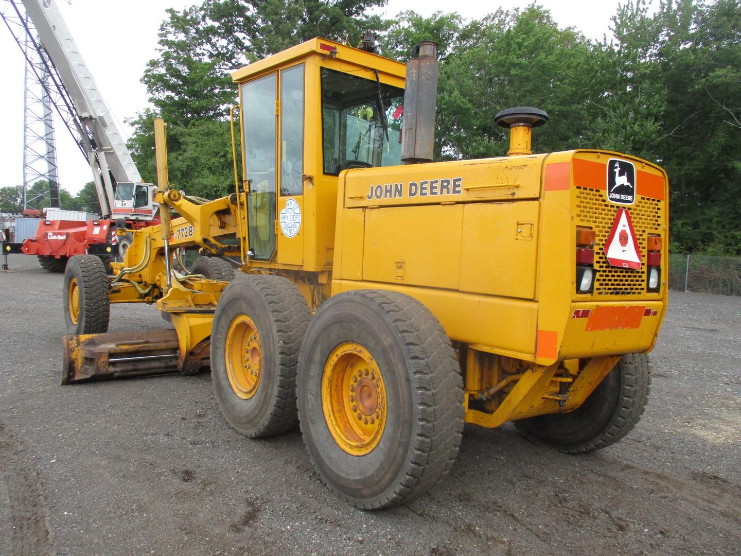 1990 John Deere 772B-H Articulated Motor Grader