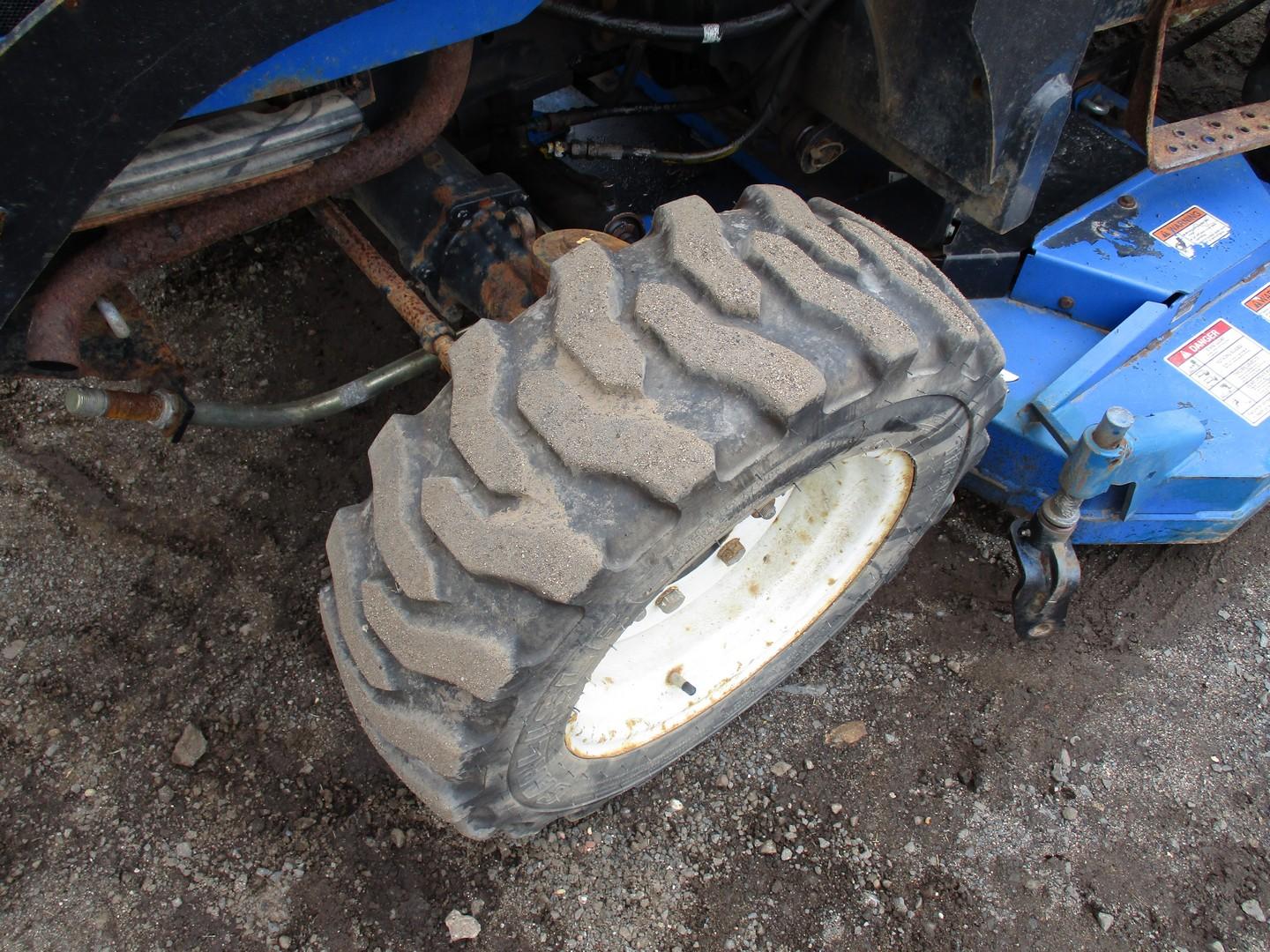 2011 New Holland Boomer 35 Tractor