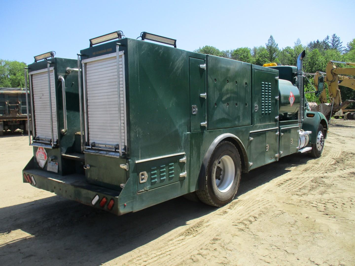 2007 Kenworth T300 S/A Fuel/Lube Truck