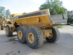 1988 Volvo A25 Articulated Haul Truck