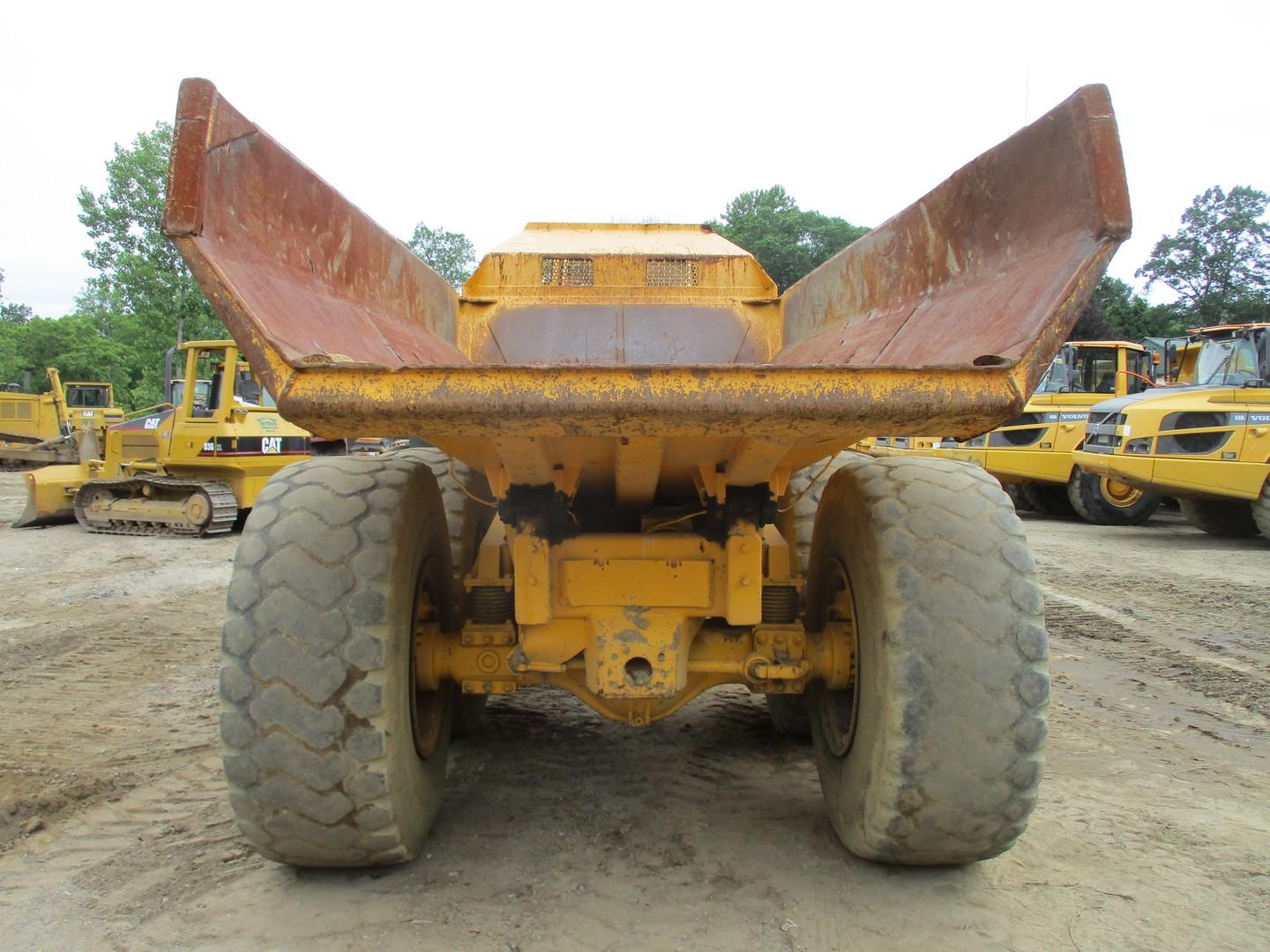 1989 Volvo A25 Articulated Haul Truck