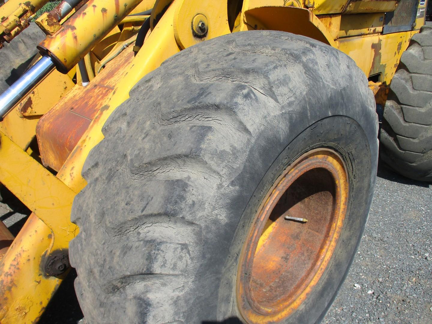 John Deere 644 Rubber Tire Wheel Loader