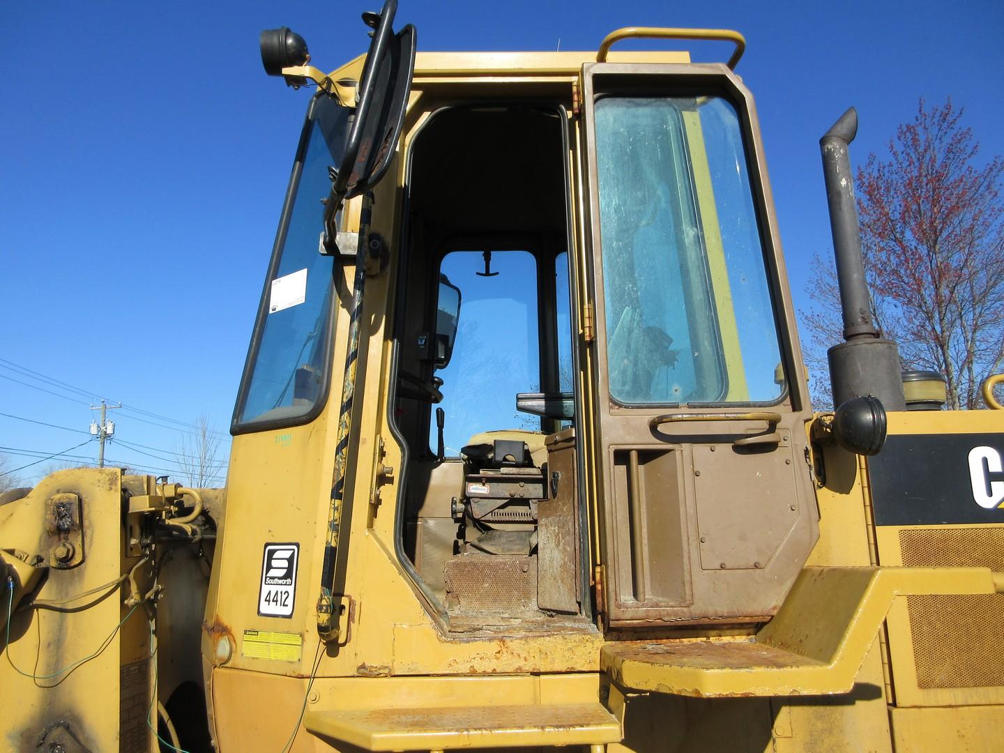 1990 Caterpillar 926E Rubber Tire Wheel Loader