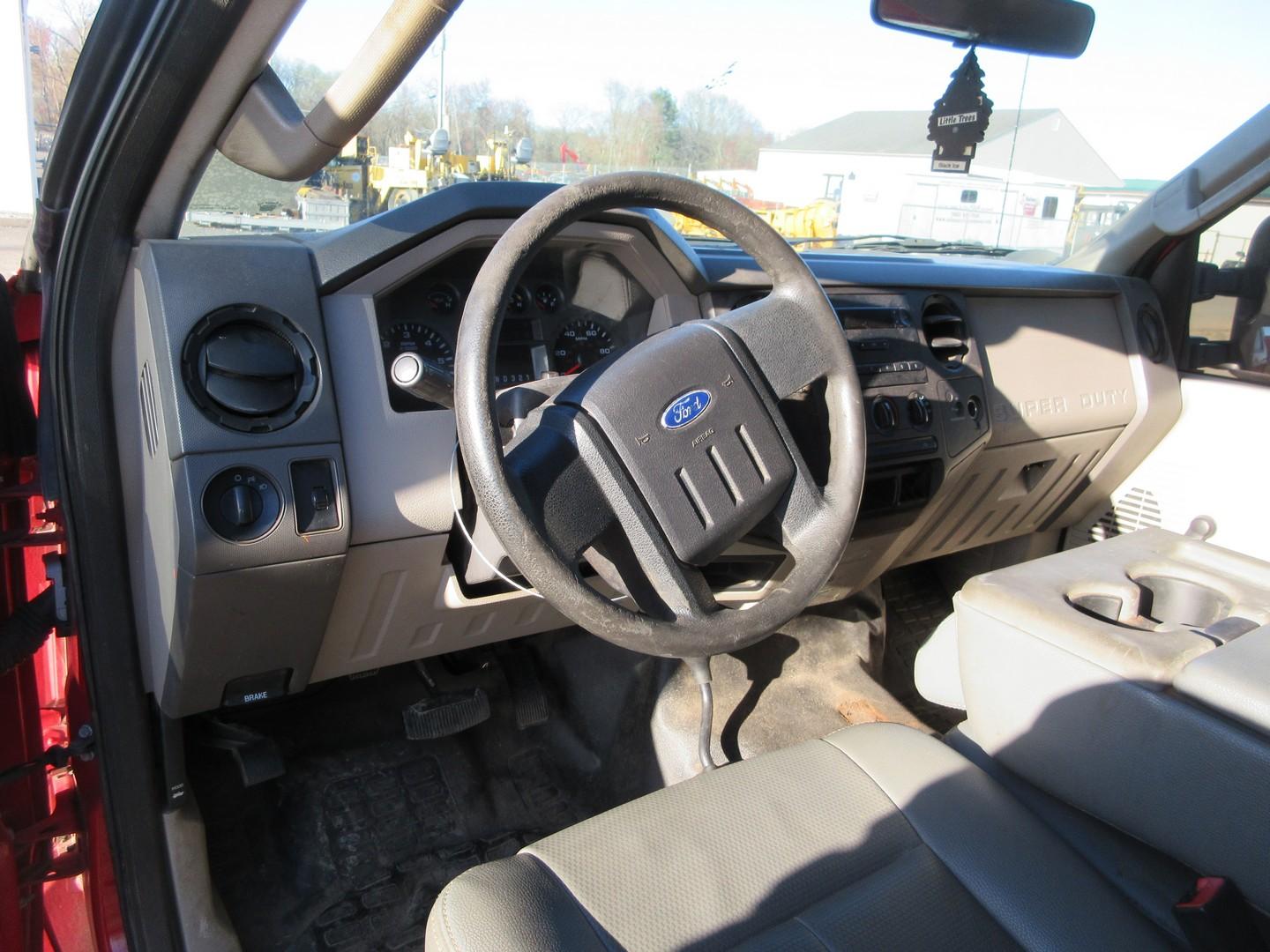 2010 Ford F-250 XL S/A Utility Truck