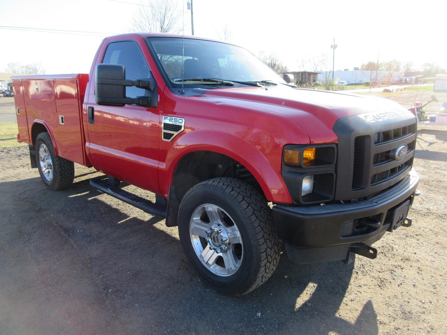 2010 Ford F-250 XL S/A Utility Truck