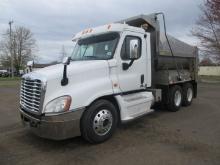 2010 Freightliner Cascadia T/A Dump Truck