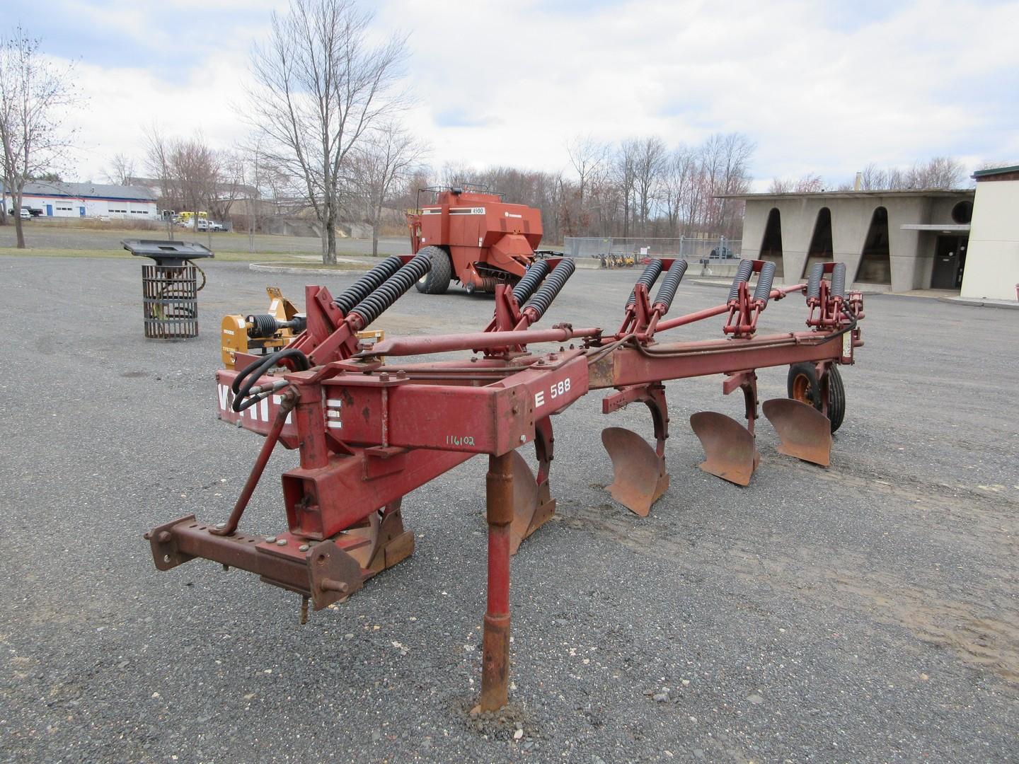 White 588 5 Bottom Plow