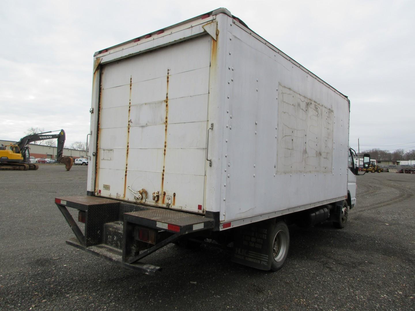 2010 Mitsubishi Fuso FE180 S/A Box Truck