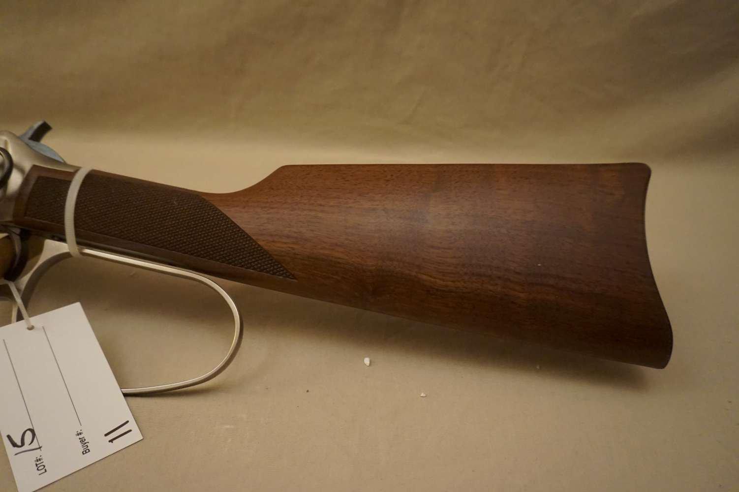 Winchester M. 94 John Wayne Commemorative .32-40 L/A Carbine