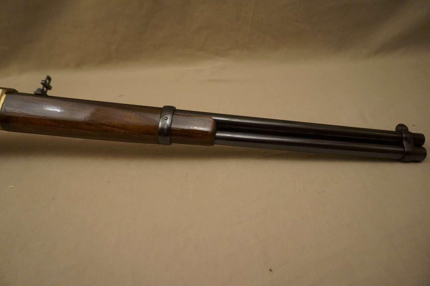 Uberti (Replica of a Winchester 1866 SRC) .44-40 L/A Saddle Ring Carbine