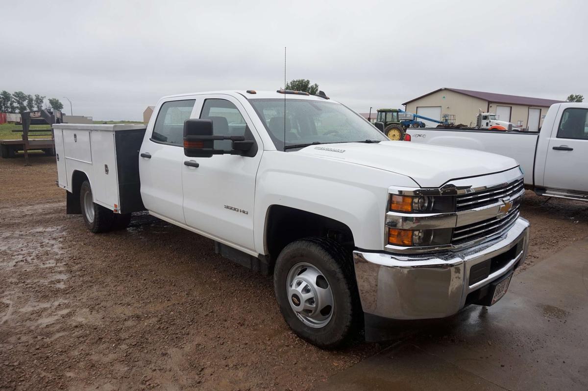 2015 Chevy Duramax diesel 4 Door