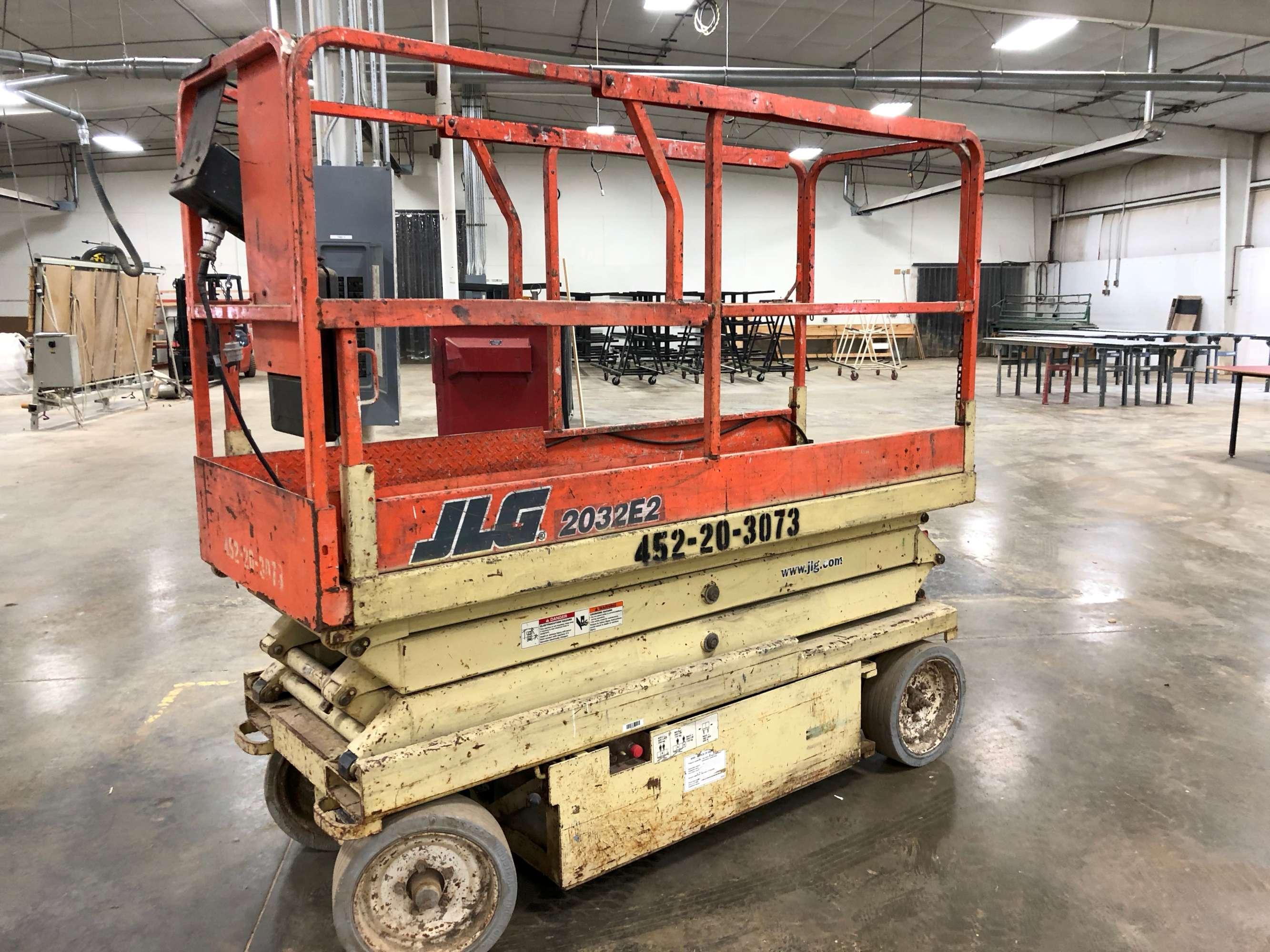 JLG ManLift