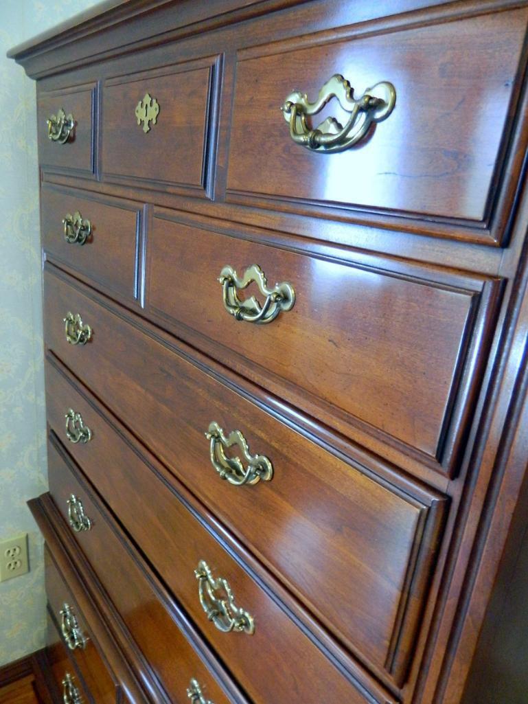 Four (4) Piece Beautiful Bedroom Set, Including Thomasville