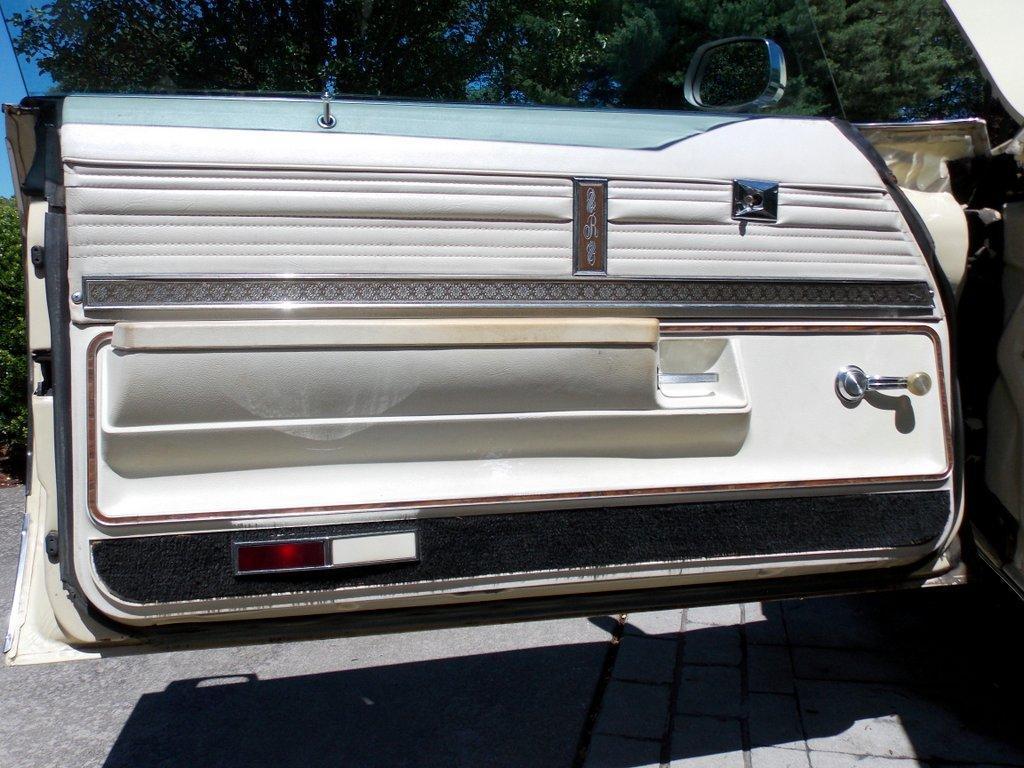 1974 Oldsmobile Delta 88 Royale Convertible