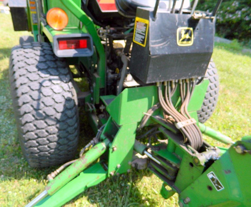 1996 John Deere 955 4x4 Tractor, Only 485 Hrs, Bucket, Backhoe and Cab