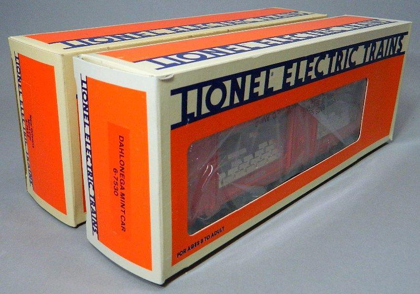 Lionel Electric Trains Mint Cars