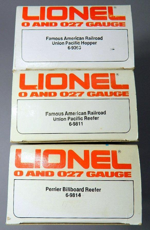 Lionel Rolling Stock Hopper and Reefers