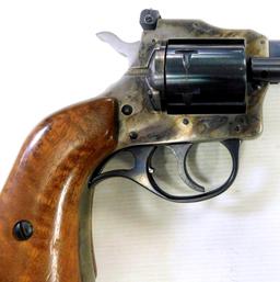 Harrington & Richardson Model 686 .22/.22 Mag Revolver with Box