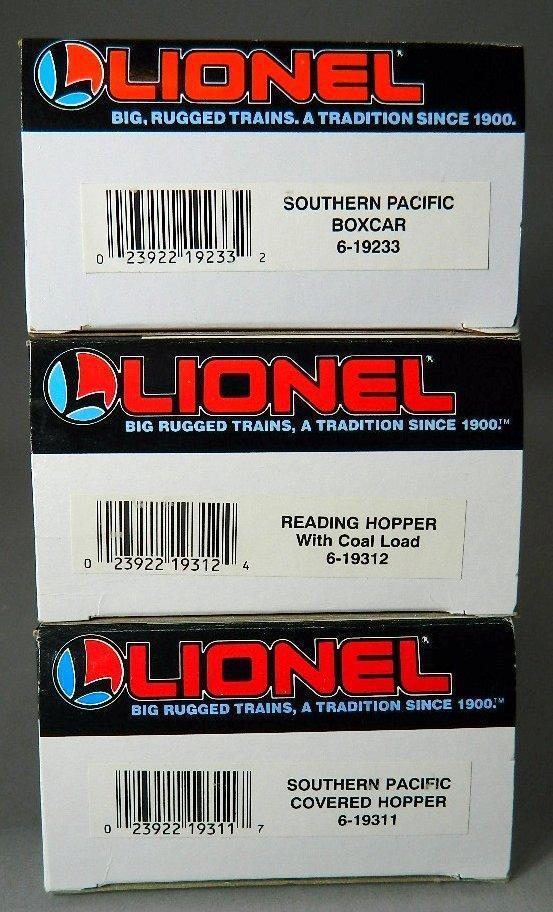 Lionel Southern Pacific and Reading Hoppers and Boxcar