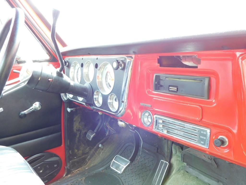 1972 Chevy C-10 Cheyenne Pickup Truck