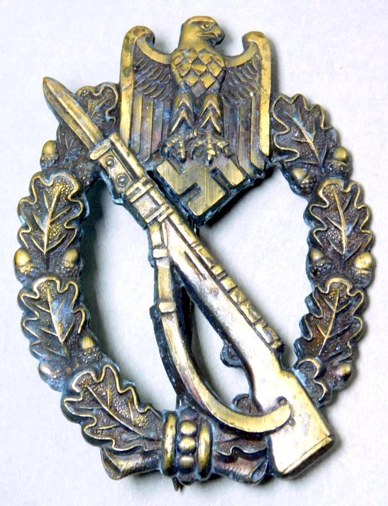 WWII Army Wehrmacht Bronze Infantry Assault Badge