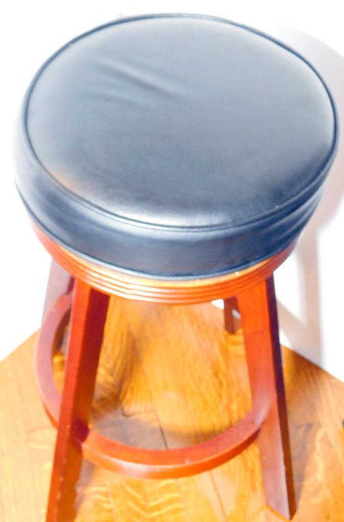 TOCA Kaman Congo Drum, Includes Padded Stool