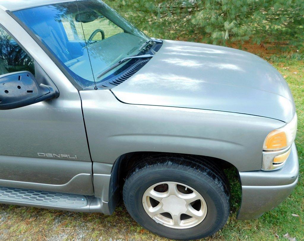 2005 GMC Yukon Denali XL, AWD, One Owner, Florida Vehicle