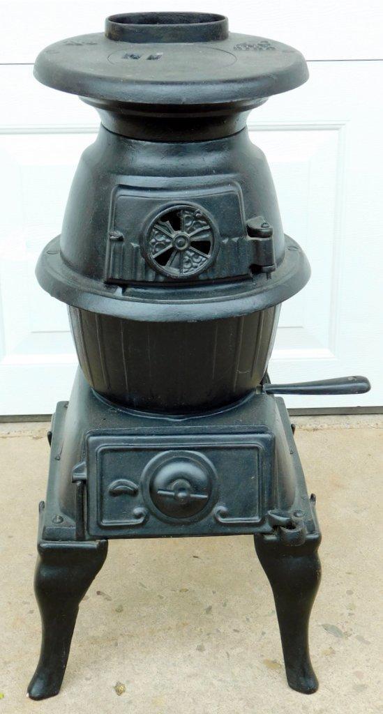 Pot Belly Cast Iron Stove, Excellent