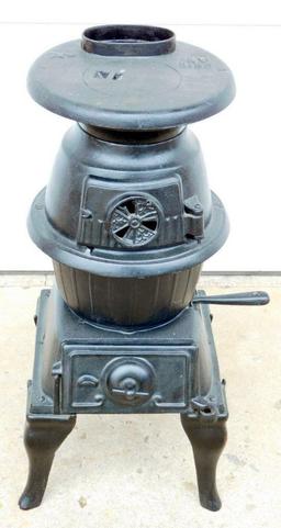 Pot Belly Cast Iron Stove, Excellent