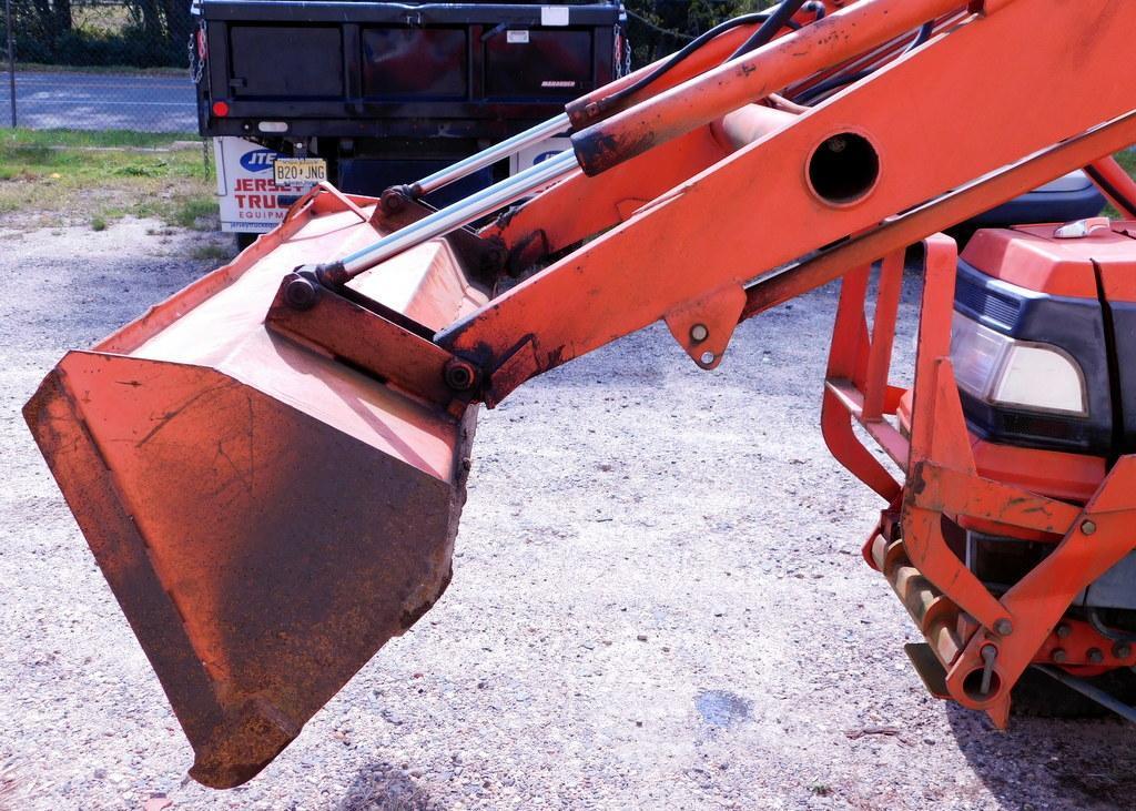 2003 Kubota L4310D Tractor w/ Bucket