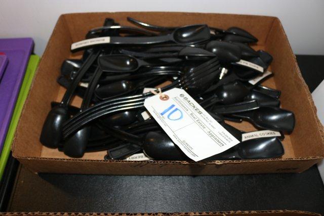 Flat of topping spoons