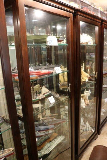 Home Meridian 26" x 80" lighted locking glass display cabinet - nice