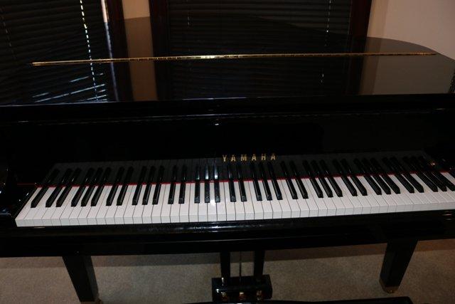 Yamaha GB1 grand piano - black polished finish - great condition - top has