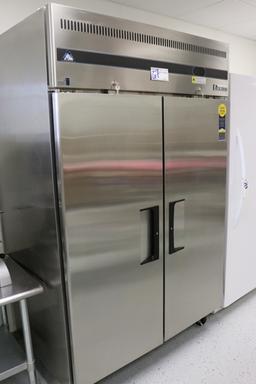 Everest Upright 2 door stainless steel refrigerator model ESR2, single phas