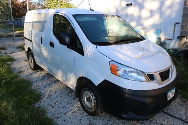 2015 Nissan NV200 Delivery Van – 86,000 miles – dual sliding side doors – r