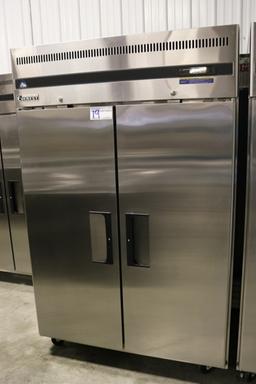 Everest portable stainless 2 door Cooler - Model# ESR2 serial# BSR214110012