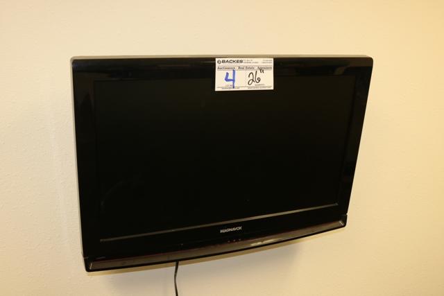 Magnavox 26" wall mount TV