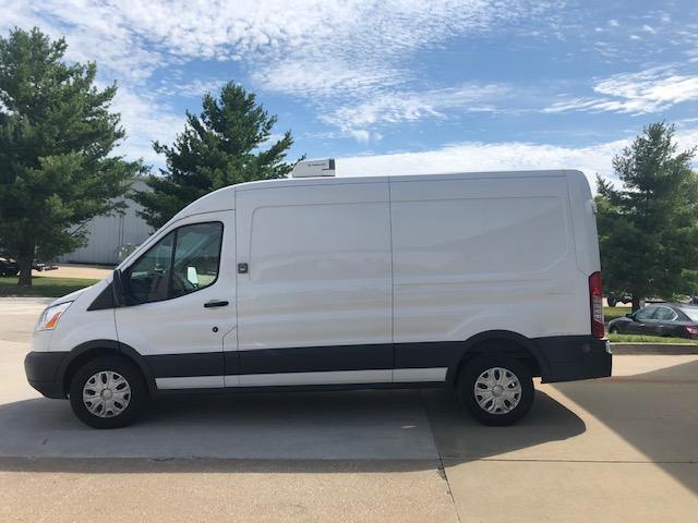 2016 Ford Transit 350 refrigerated cargo van w/ Thermo King V-300 Max roof