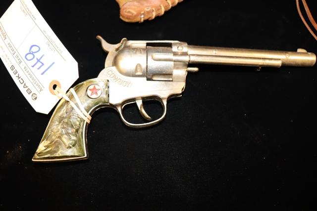 Hubley Cowboy cap gun with holster green grip